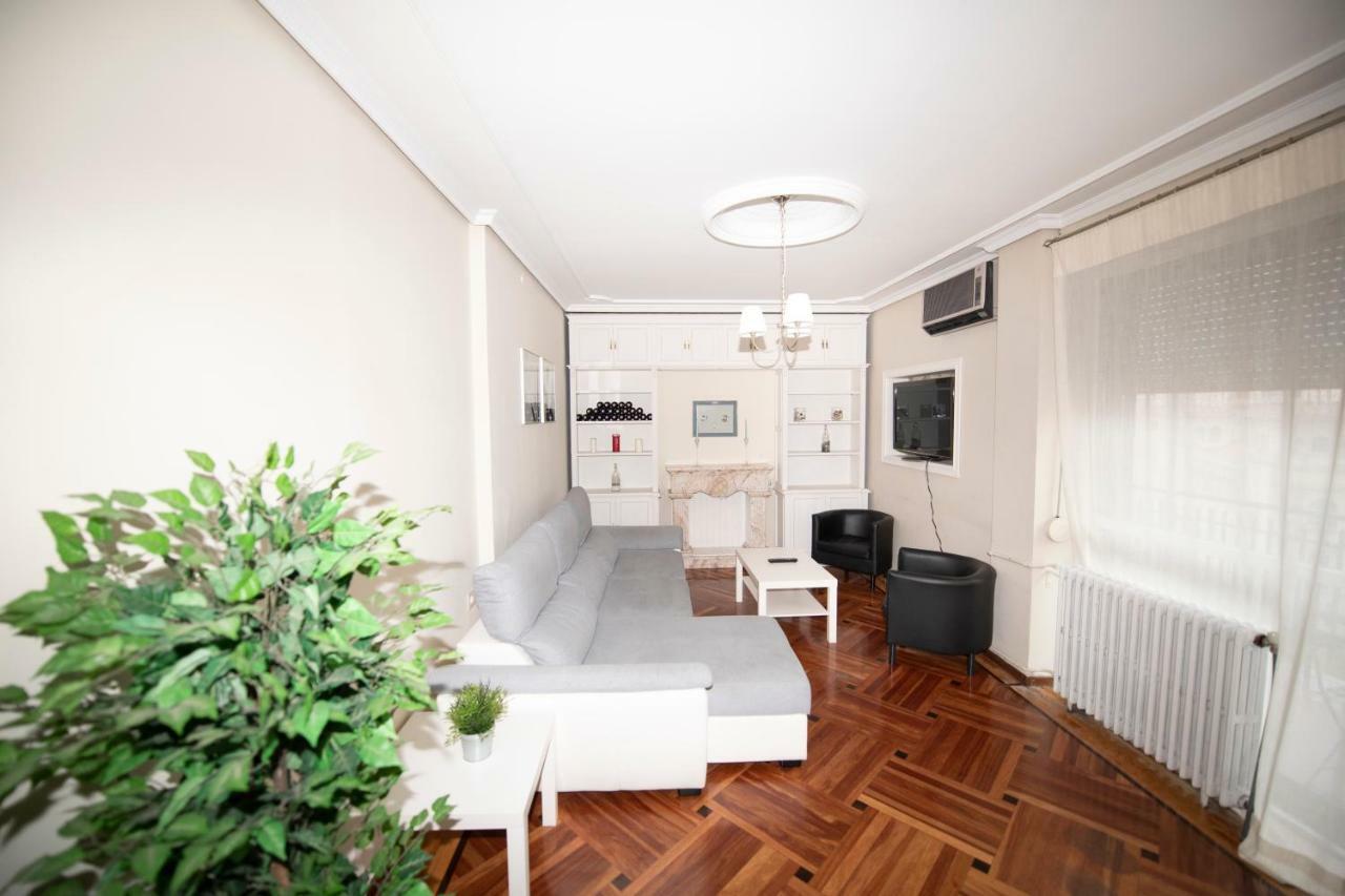 Espacios Blanco Santiago - Con Parking. Apartamento Valladolid Exterior foto